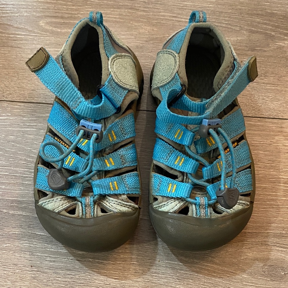 Keen Kids Size 11 11T Newport Sandals Boys Girls Blue Strap Adjustable Toe